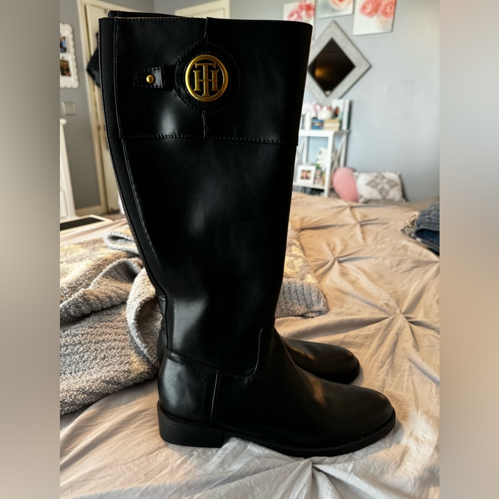 Tommy Hilfigar Black Riding Boots Size 8 Never Worn